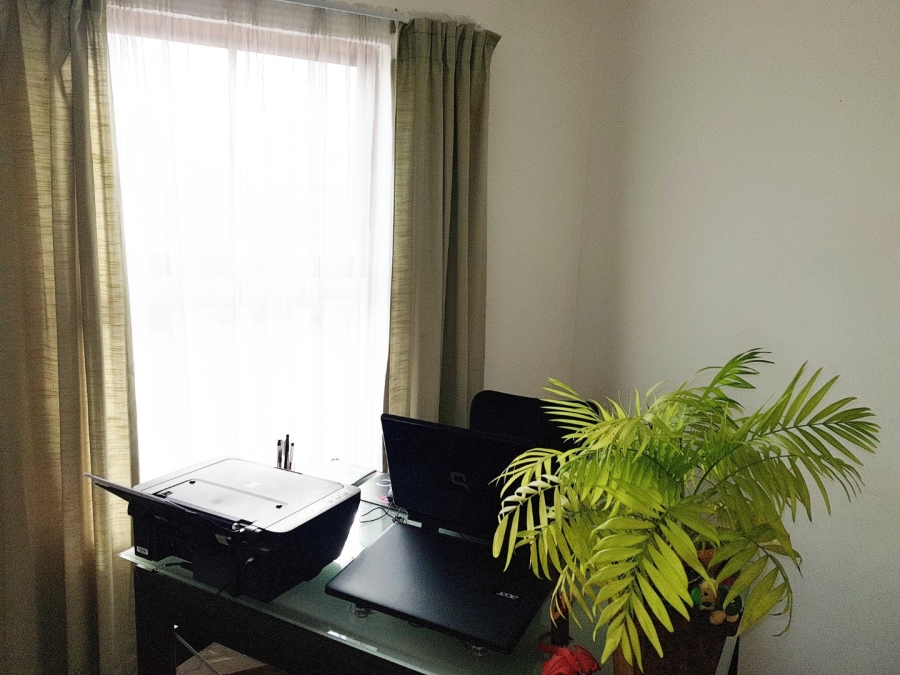 To Let 3 Bedroom Property for Rent in Table View Western Cape